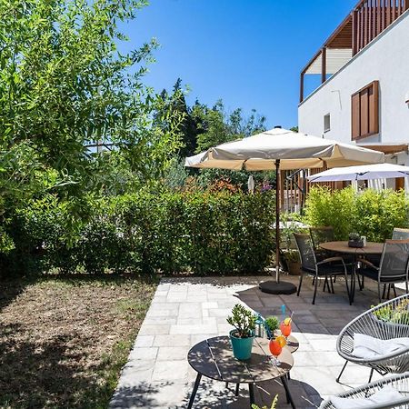 Stay U-Nique Studio Apartment In Orasac Εξωτερικό φωτογραφία