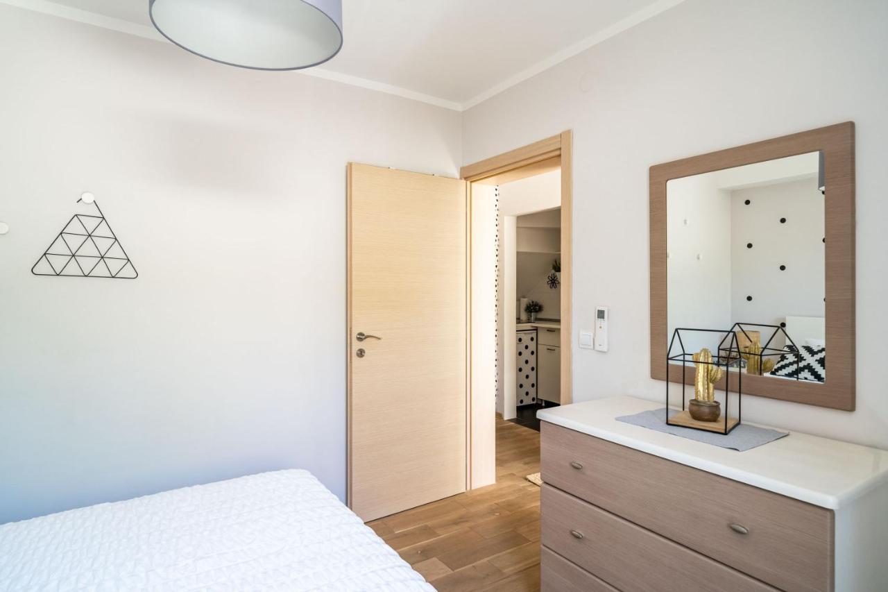 Stay U-Nique Studio Apartment In Orasac Εξωτερικό φωτογραφία