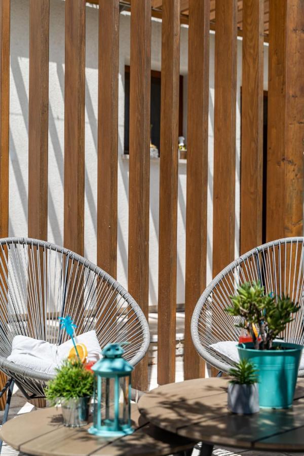 Stay U-Nique Studio Apartment In Orasac Εξωτερικό φωτογραφία